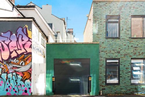 Hosted by StaySejour - 3Bed Town House - Free Parking, Brighton et Hove (photo 9)