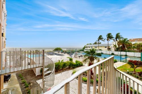 Reef Club 105 - main image