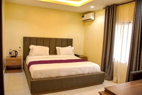 Debayview Hotel in อซาบา