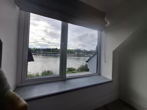 Restored Cottage in Cobh in โคฟ