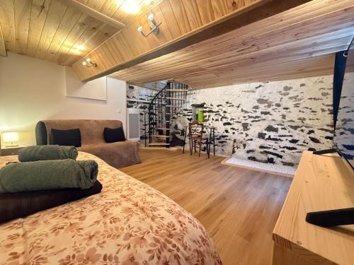 L' Altitude Billard Proche Stations Cols in St Michel De Maurienne