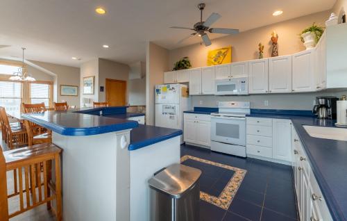 H&H III - K0020 in Kitty Hawk (NC)