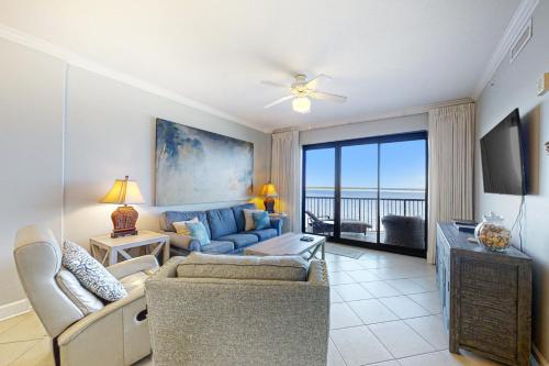 Grand Pointe 208