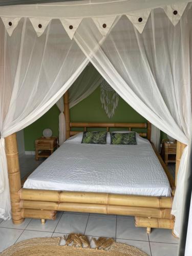 1 queen bed