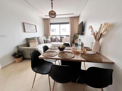 Kitchen, Bohemian getaway, Chic atmosphere and Strategic spot in Najah