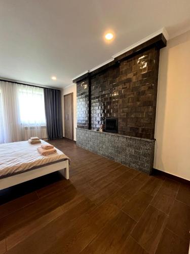 . Rooms Juk