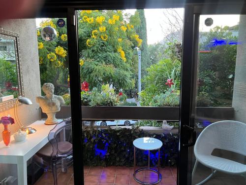 Updated Gorgeous studio condo in West Hollywood with Pool, Los Angeles (fotografie 10)