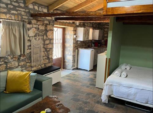 2 bedrooms, 3 beds