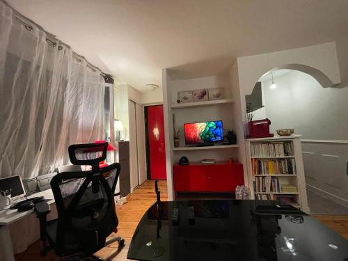 Charmant deux pièces en plein cœur de Paris, Parigi