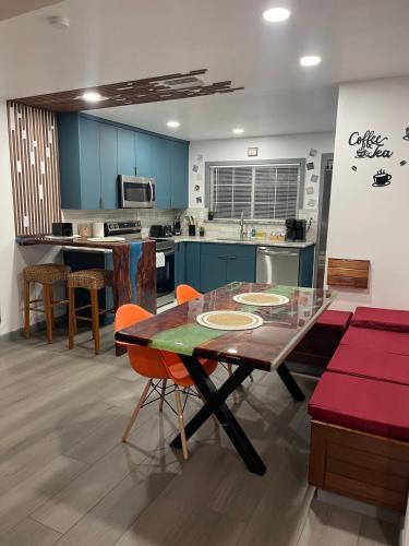 Modern waterfront Manatee Getaway