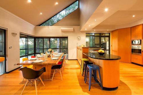 Bringa - Spacious Bushland Retreat with Scenic Views, Yallingup (foto 8)