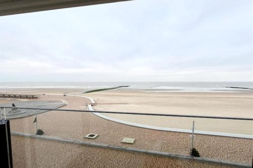 Apartment in Wenduine with Stunning Sea Views, Wenduine (Foto 6)