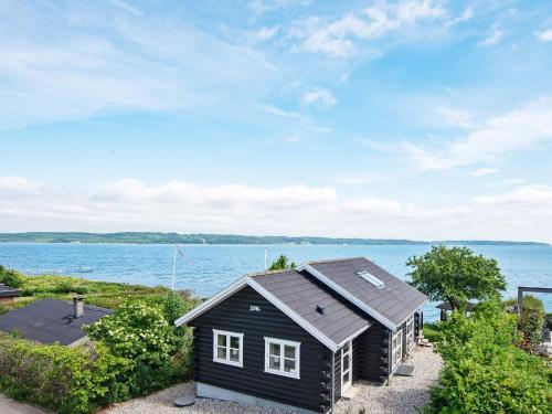 Panoramic Retreat by Water - By Traum Ferienwohnungen