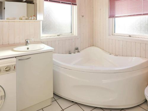 Palvelut, person holiday home in Hadsund-By Traum in Hadsund