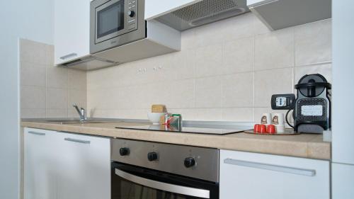 App 22 - Appartamento ad Angolo con Balcone, Monza (photo 5)