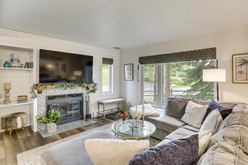 Cozy Edwards Townhome Completely Remodeled! - image 3
