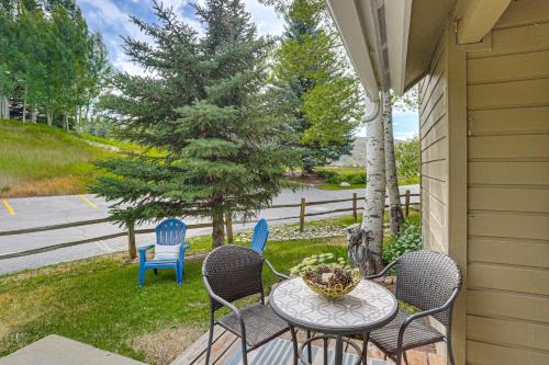Cozy Edwards Townhome Completely Remodeled! - image 12