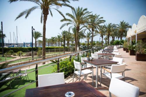 Hotel Puerto Juan Montiel, SPA & Base Nautica