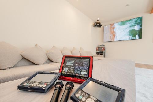 ロマン詰まる大人のプレミアムヴィラ,プール,ゴルフ,ガレージ,BBQ ---Surf up---