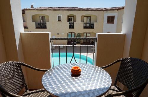 Erkély/terasz, Hotel Monti Di Mola in Porto Cervo