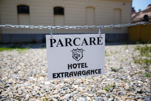 Extravagance Hotel - image 7