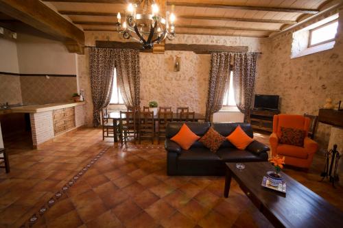 Casa Rural Casona la Beltraneja - image 7