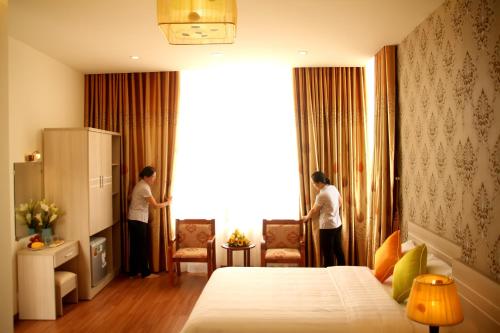 Deluxe Family Suite image 10