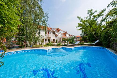 スイミングプール, アミラ ブティック ホテル ヘーヴィーズ ウェルネス ＆ スパ (Amira Boutique Hotel Hévíz Wellness & Spa) in ヒビツ