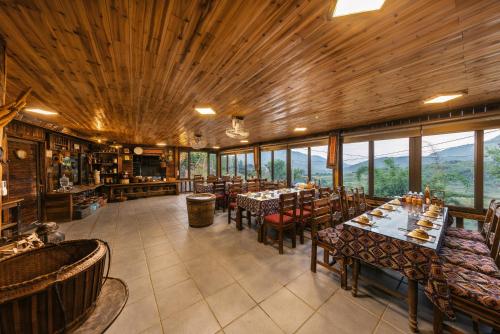 Restaurant, Ta Phin Cottage in Ta Phin