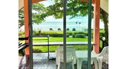 Sea Flower Resort in Koh Chang