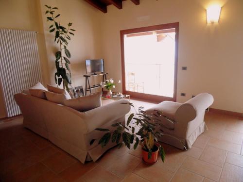 Apartment by Lake Iseo with Stunning Views, Marone (foto 7)