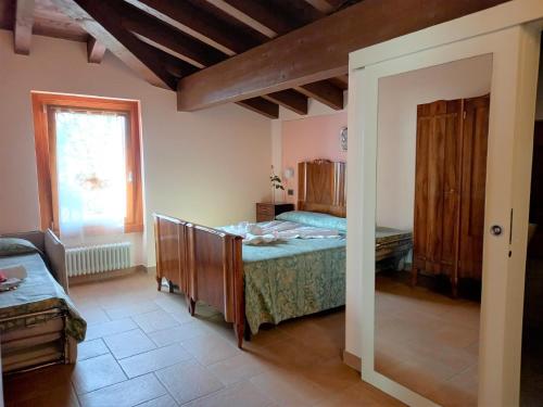 Apartment by Lake Iseo with Stunning Views, Marone (foto 10)