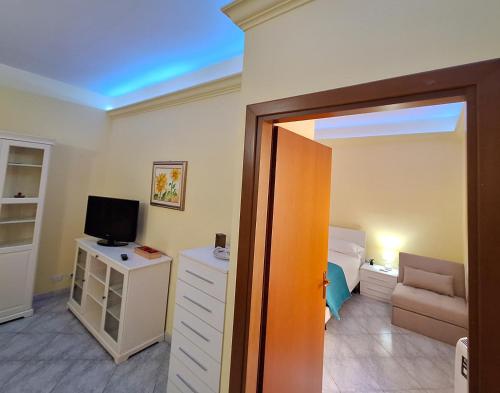 MARIA TERESA Apartment II - Refined Living with Excellent City Links - Via Alessandria - QUARTIERE TRIESTE, Rom (Foto 4)