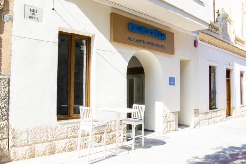 入口, Marevita Hostel-Quiet & super hygienic hostel with privacy beds-Ideal for winter stays in 阿利坎特