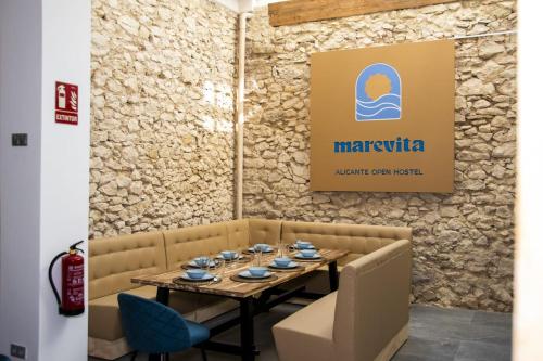 Marevita Hostel-Quiet & super hygienic hostel with privacy beds-Ideal for winter stays in 阿利坎特
