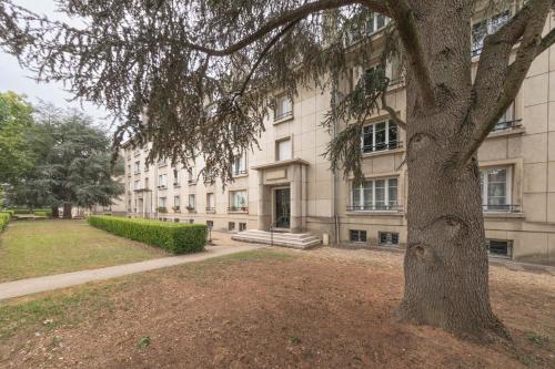 Grand appartement de charme proche Paris in Ати-Мон