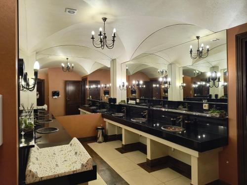 Étterem, Hotel Kasztel in Rzezawa