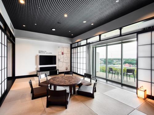 room detail thumbnail 1