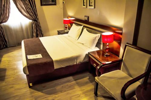 room detail thumbnail 0