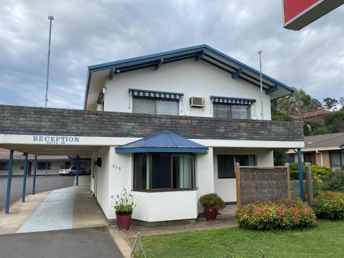 ทัศนียภาพภายนอกโรงแรม, Alkira Motel in คูม่า