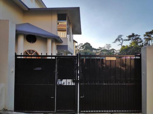 Breeze Vale Homestay in Motinagar