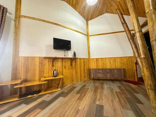 Long Cốc Ecolodge 