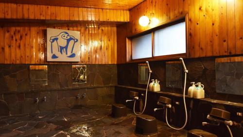 Forest Inn Sangoro - 샤워실