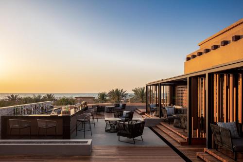 Palvelut, Saadiyat Rotana Resort & Villas in Saadiyatin saari