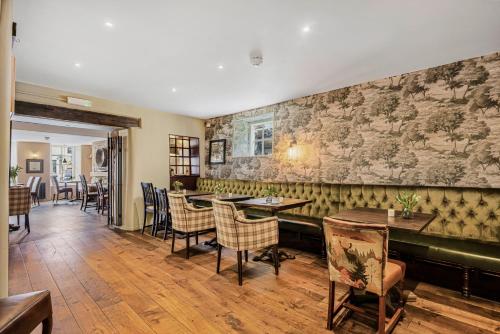 The Golden Pheasant Inn in เบอร์ฟอร์ด