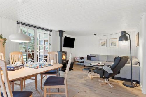 LK2003-Lokken-Karinavej-76 in Gronhoj