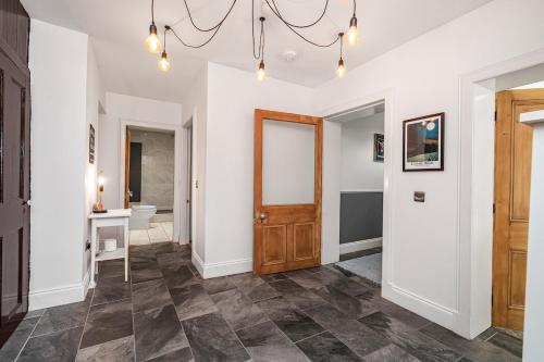 入口, The Old Jail - Iconic Views in 北女王渡