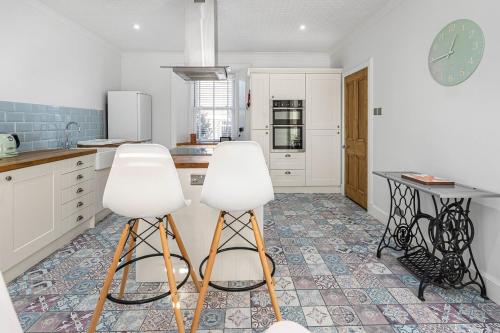 設施, The Old Jail - Iconic Views in 北女王渡