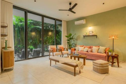 CASA VASU VILLA private Pool Jacuzzi Caretaker