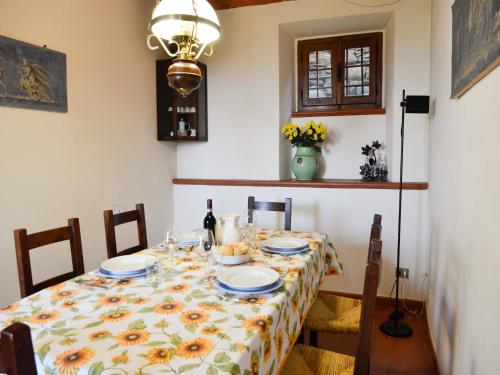  Elegant Villa near Cortona in Cortona